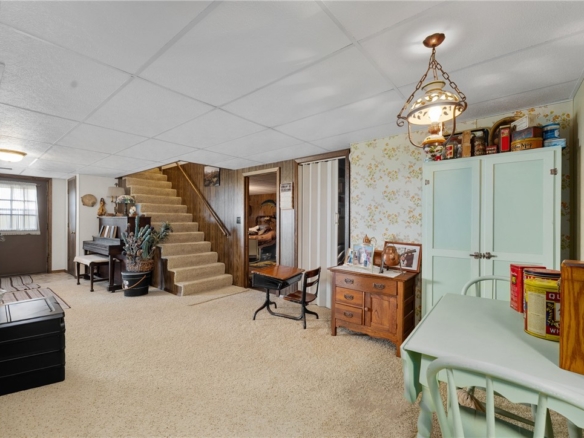 Residentialhouse for sale picture with an address of  15155 RYDER RD  in Osseo and a list price of 699900