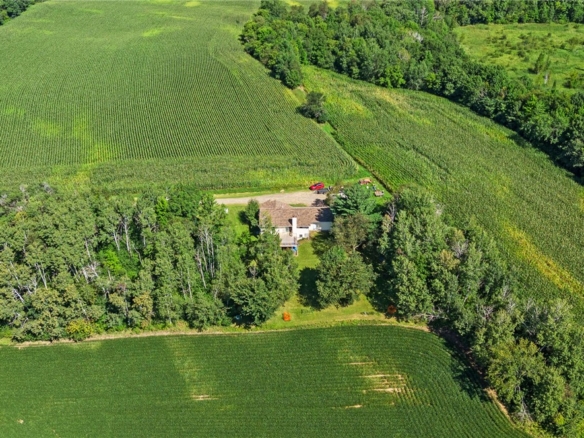 Residentialhouse for sale picture with an address of  1575 60th Avenue in Amery and a list price of 650000