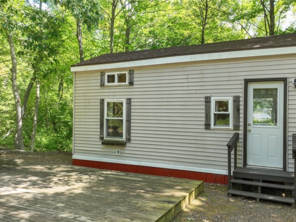 Residentialhouse for sale picture with an address of  16099 292nd Street in Cornell and a list price of 114900