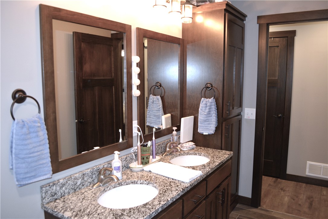 1642-Beaver-New-Richmond-WI-54017-8