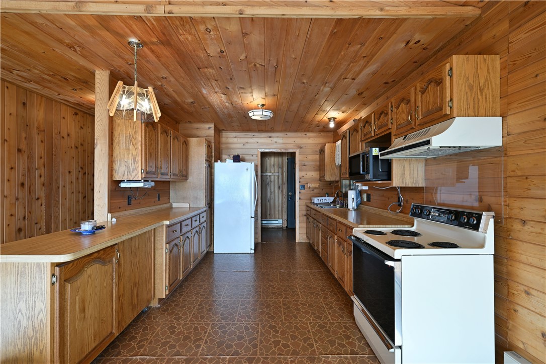 1905 Lake Road Barnes WI 54873