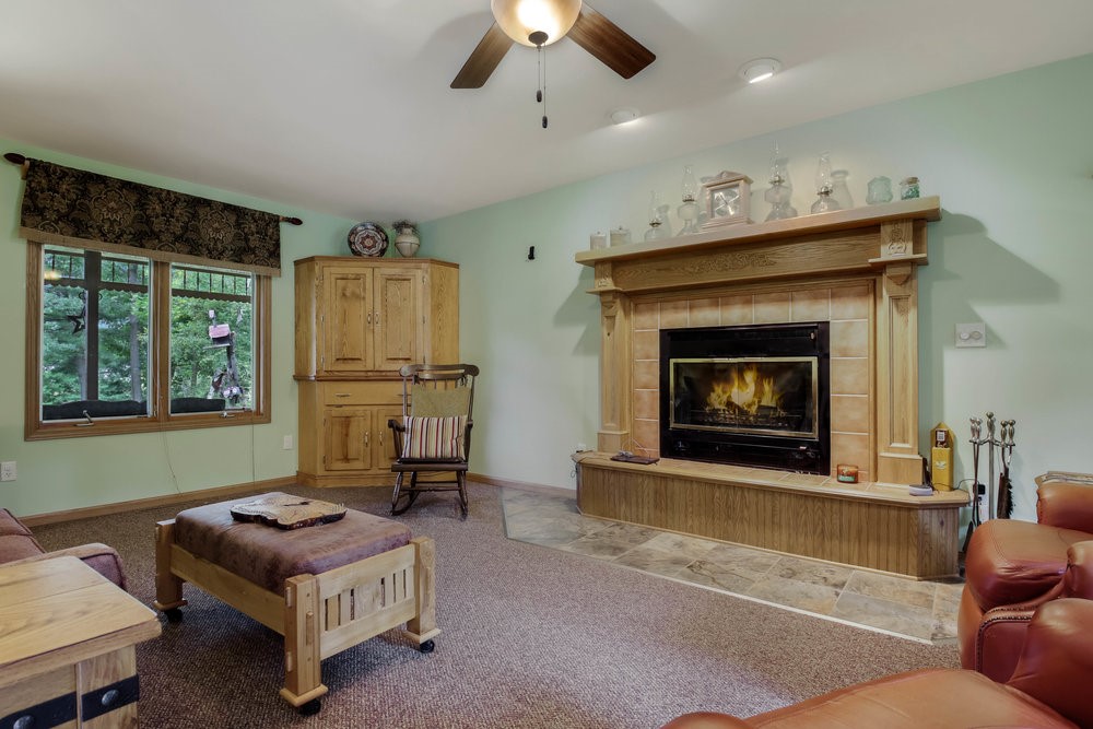 1952-16-12-Cameron-WI-54822-1