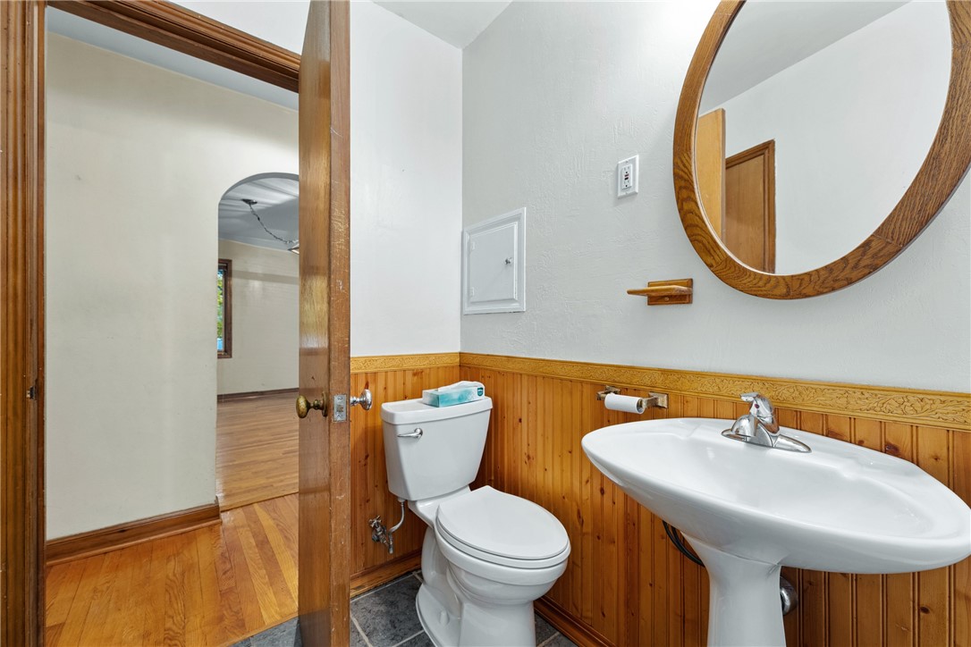 1953-Francis-Eau-Claire-WI-54703-4