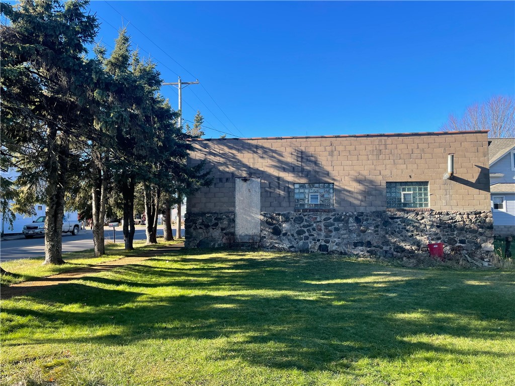 200 N Main Street Butternut WI 54514 — photo 2