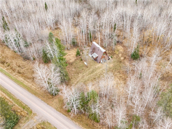 Residentialhouse for sale picture with an address of  2040 Green Acres Rd  in Maple and a list price of 155000