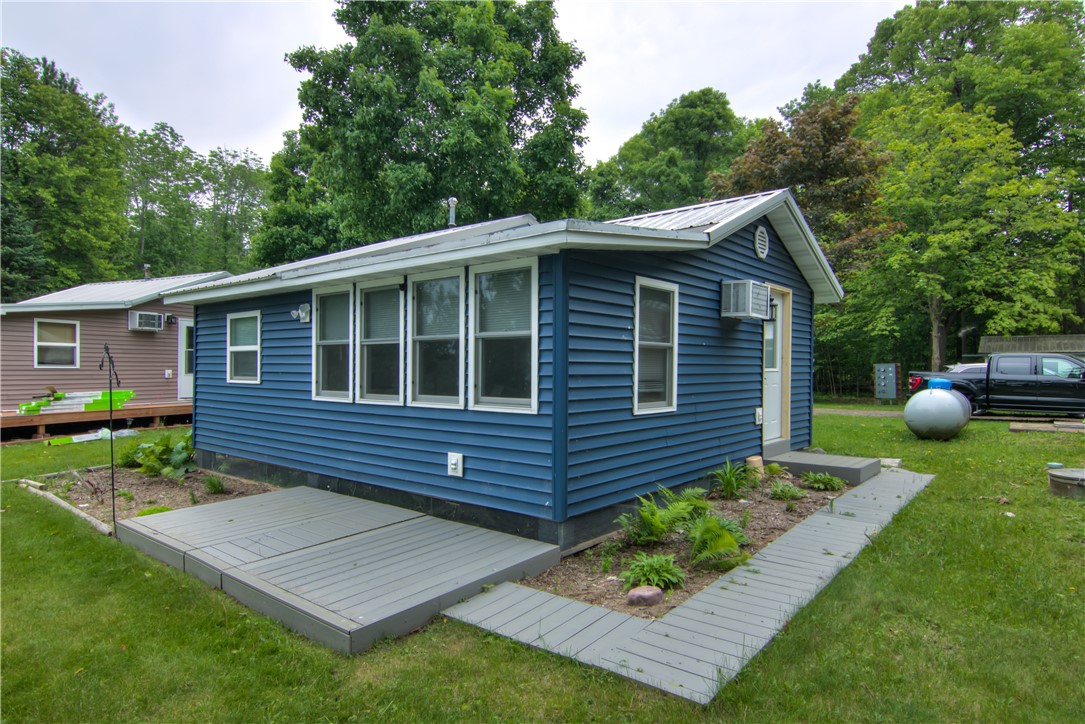 Residentialhouse for sale picture with an address of  2045 Ol' Hays Road in Birchwood and a list price of 234000