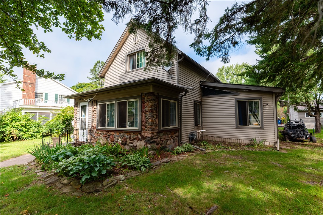 205-6th-Shell-Lake-WI-54871-5