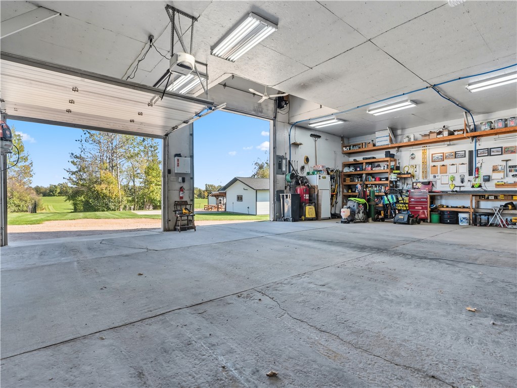 2077-16-34-Rice-Lake-WI-54868-3