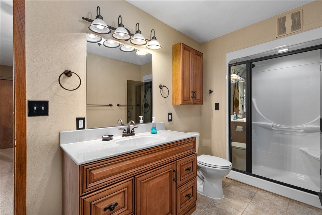 2208-Menomonie-Eau-Claire-WI-54703-3