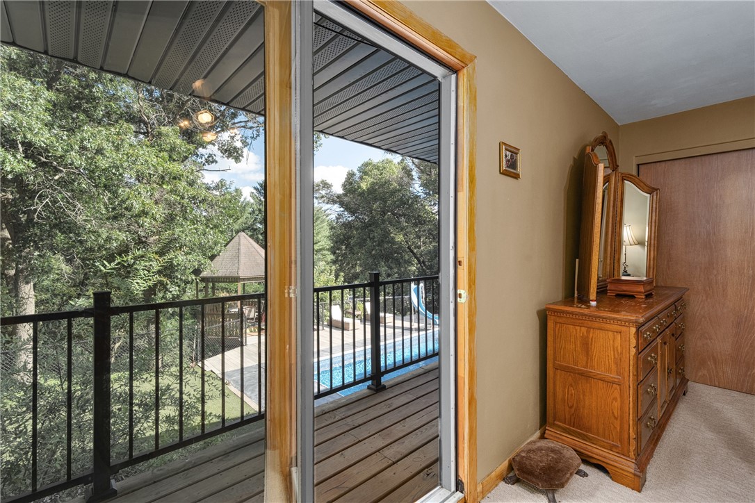 2208-Menomonie-Eau-Claire-WI-54703-4