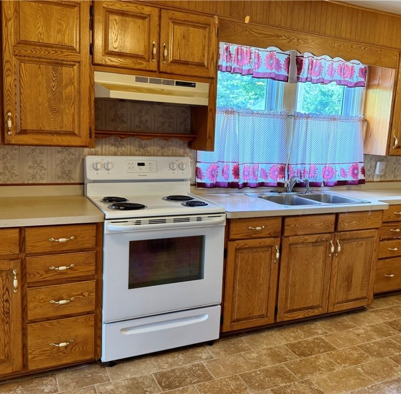 222 Spruce Street Spooner WI 54801