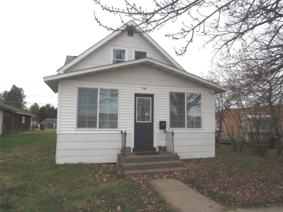 Residentialhouse for sale picture with an address of  228 6th Avenue in Park Falls and a list price of 121500