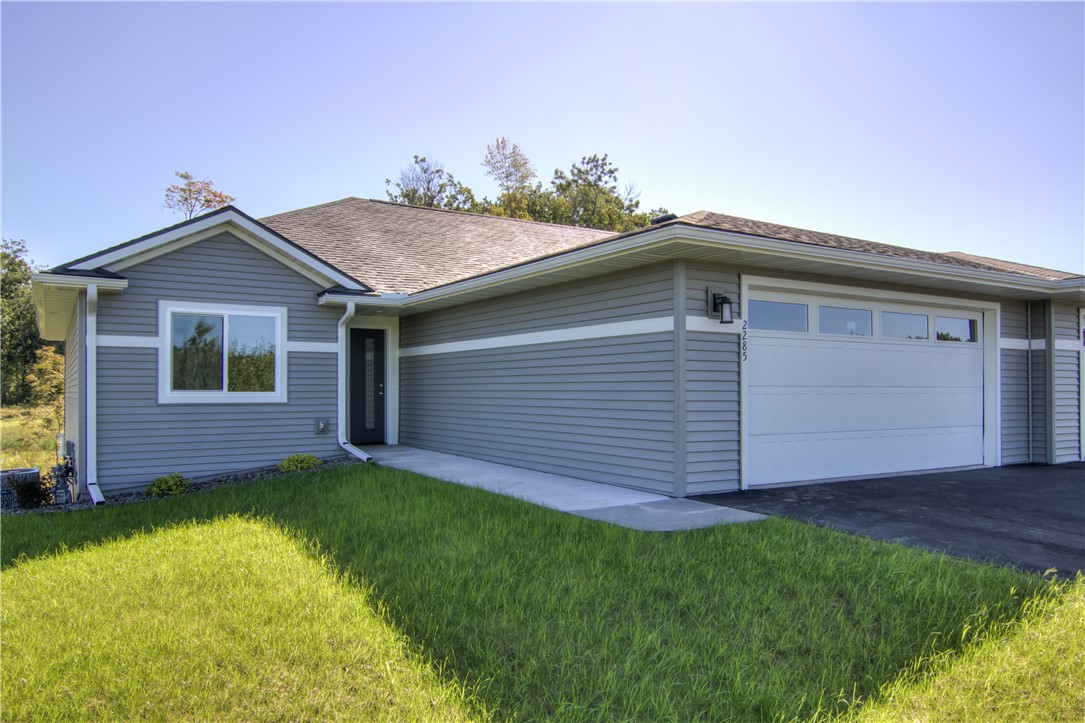 Residentialhouse for sale picture with an address of  2285 Carlone Street in Cumberland and a list price of 330312