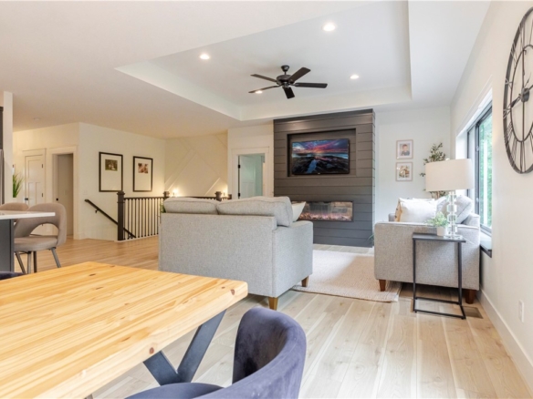 Residentialhouse for sale picture with an address of  2623 33rd Avenue in Eau Claire and a list price of 675000