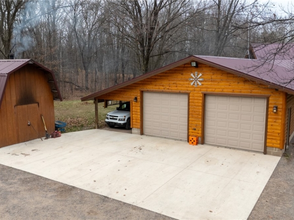 Residentialhouse for sale picture with an address of  2646 1 1/2 Street in Cumberland and a list price of 775000