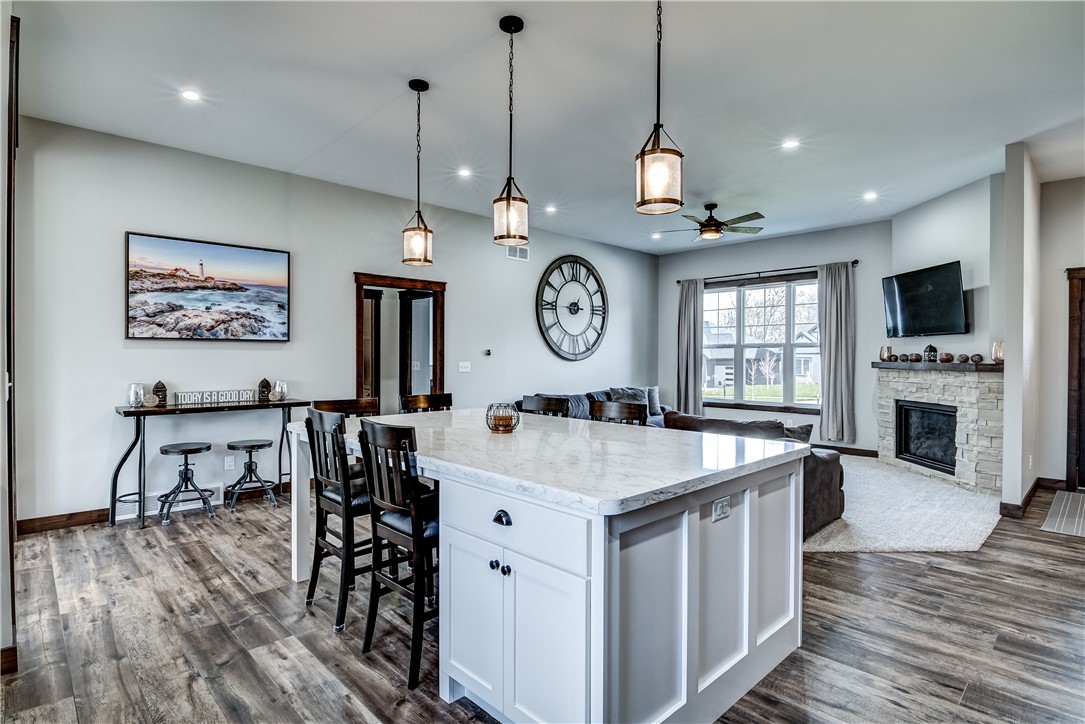 2686-33rd-Eau-Claire-WI-54703-3