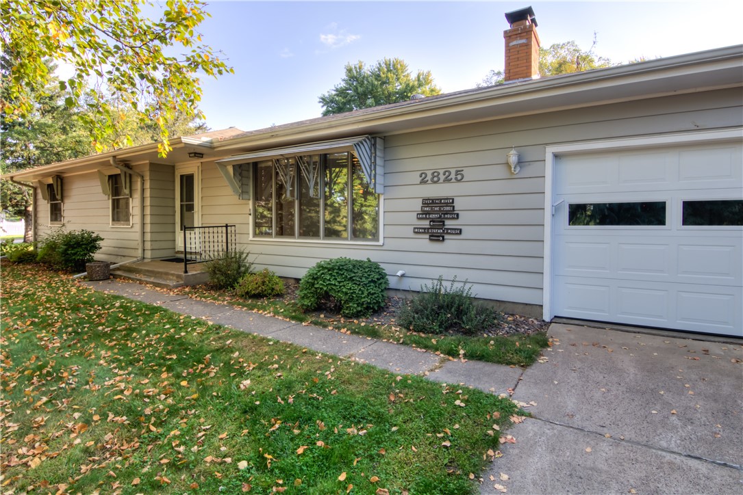 Residentialhouse for sale picture with an address of  2825 Crestwood Road in Eau Claire and a list price of 319999