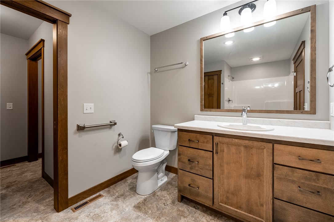 2837-Patrick-John-Eau-Claire-WI-54703-5