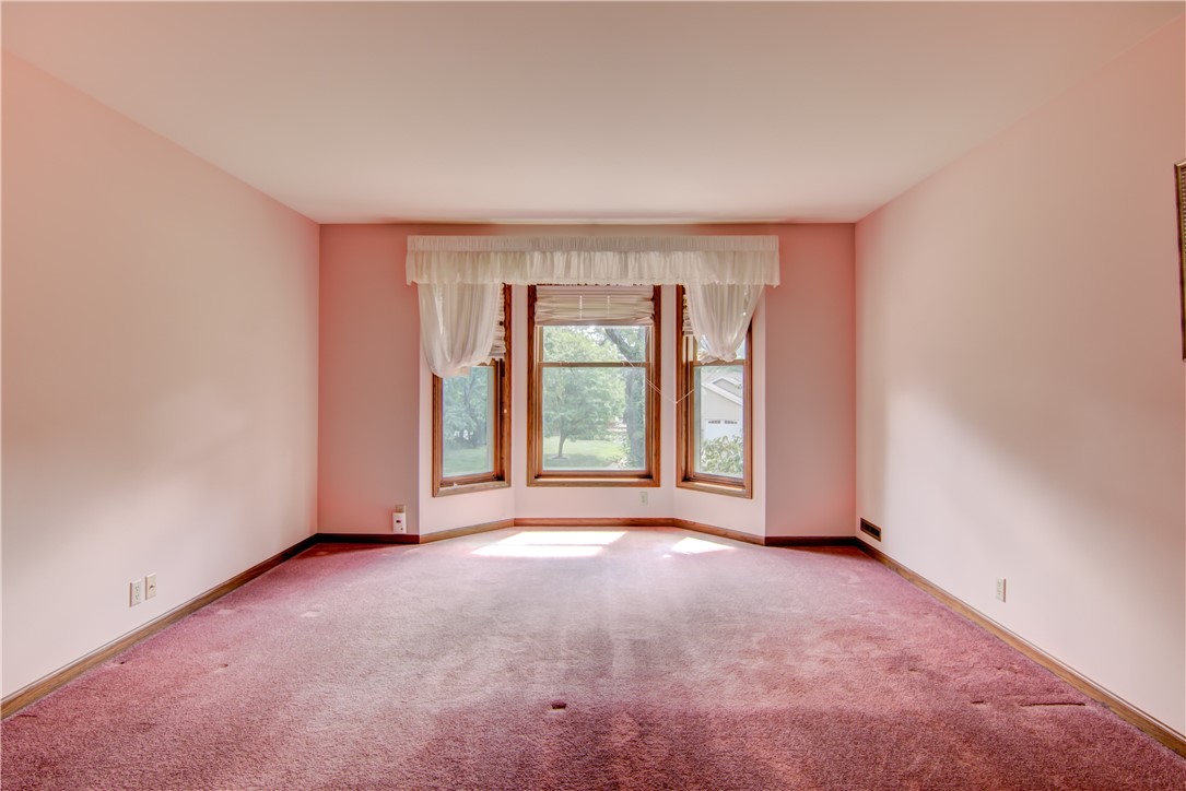 2915-Plum-Tree-Menomonie-WI-54751-3