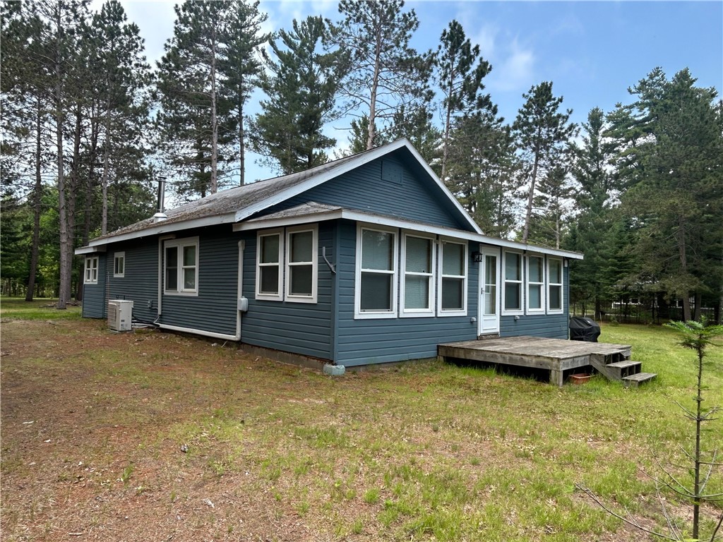 Residentialhouse for sale picture with an address of  29184 Jana Road in Danbury and a list price of 499900