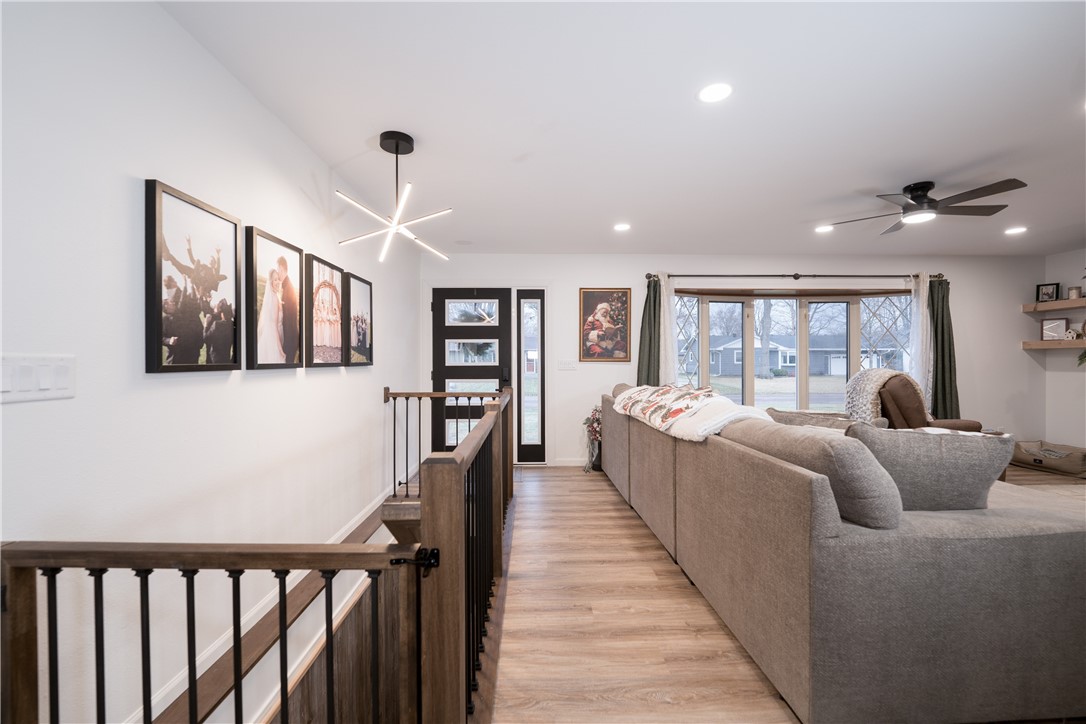 3136-Mitchell-Eau-Claire-WI-54703-1