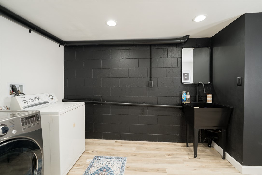 3136-Mitchell-Eau-Claire-WI-54703-4