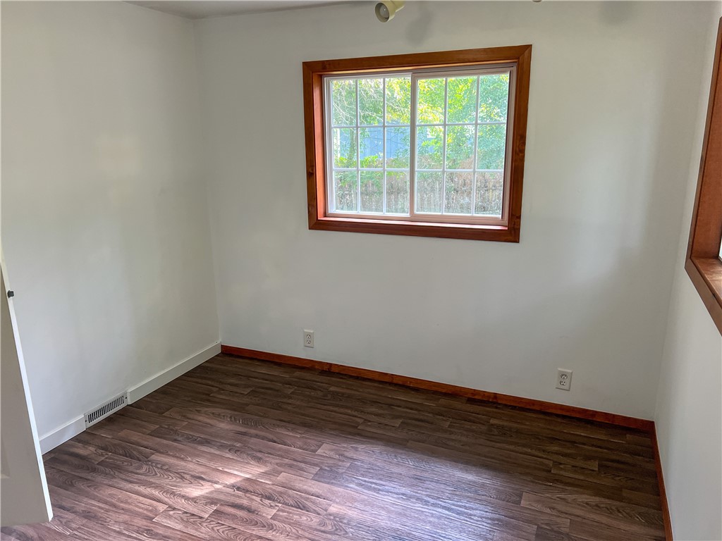 3206-Rosewood-Eau-Claire-WI-54703-2