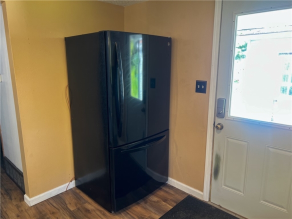 Residentialhouse for sale picture with an address of  3206 Rosewood Lane in Eau Claire and a list price of 249900