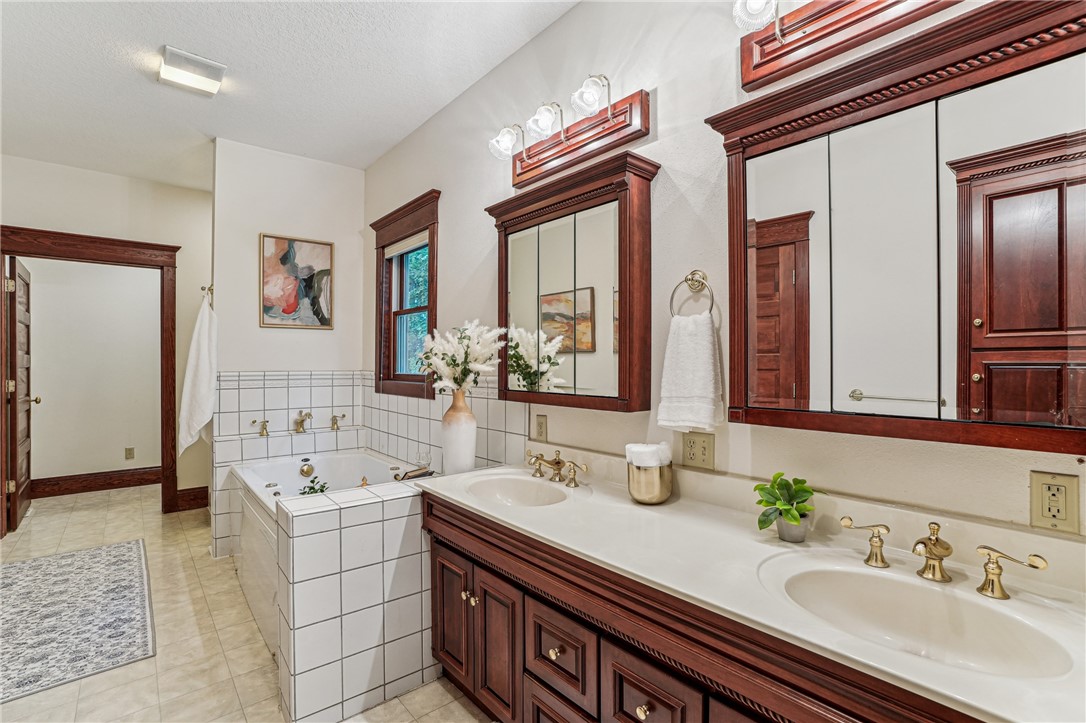 3220-50th-Knapp-WI-54749-4