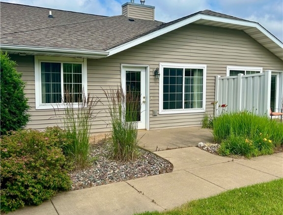 Residentialhouse for sale picture with an address of  3317 Robin Meadows Lane in Eau Claire and a list price of 162900