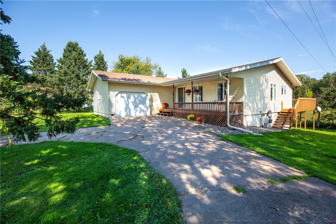 Residentialhouse for sale picture with an address of  332 Prentice Street in Clayton and a list price of 299900