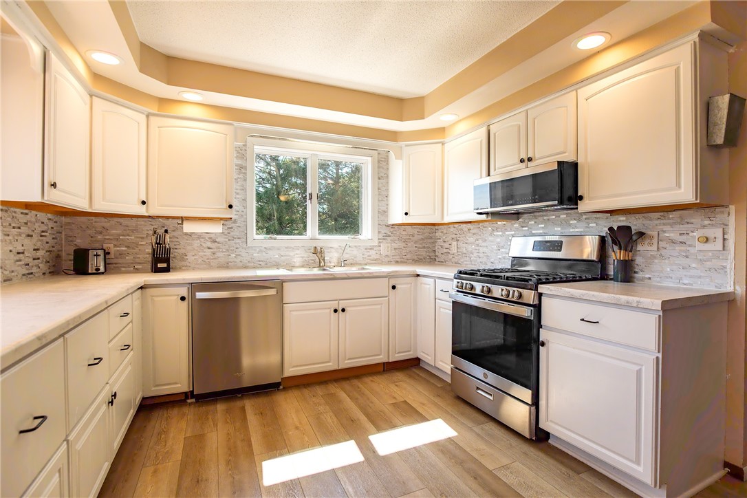 332-Prentice-Clayton-WI-54004-2