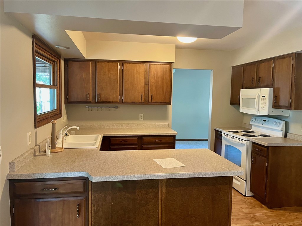 3334-Hester-Eau-Claire-WI-54701-2