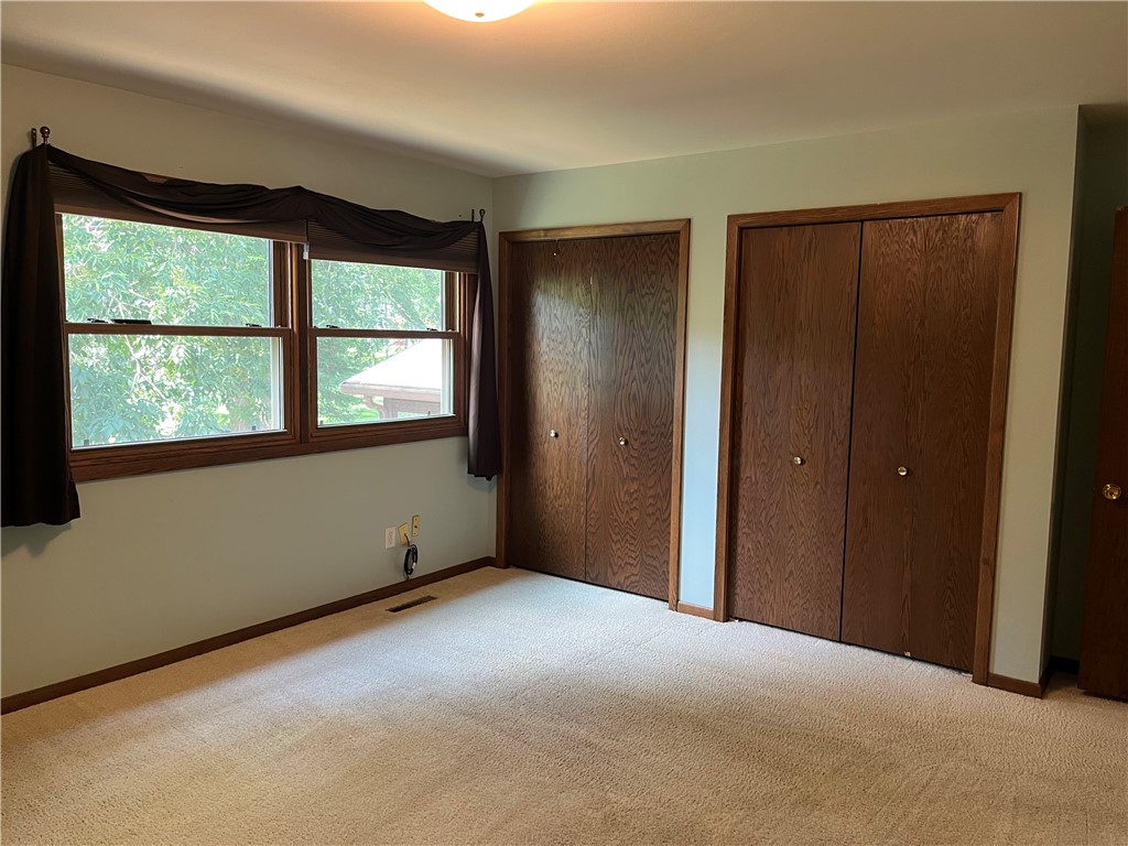 3334-Hester-Eau-Claire-WI-54701-7