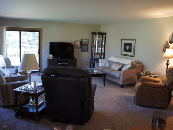 Residentialhouse for sale picture with an address of  3371 Westhaven Court in Eau Claire and a list price of 294900