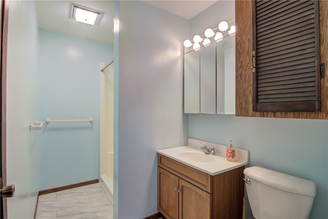 3427-Markgraff-Fall-Creek-WI-54729-5