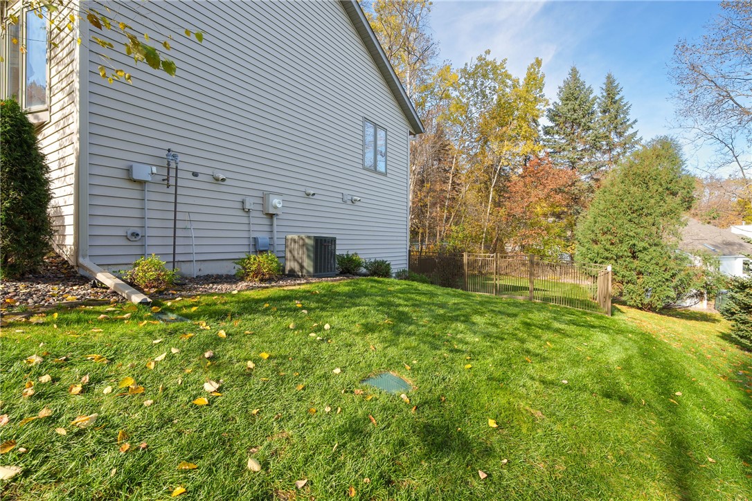 3608-Wintergreen-Eau-Claire-WI-54701-7