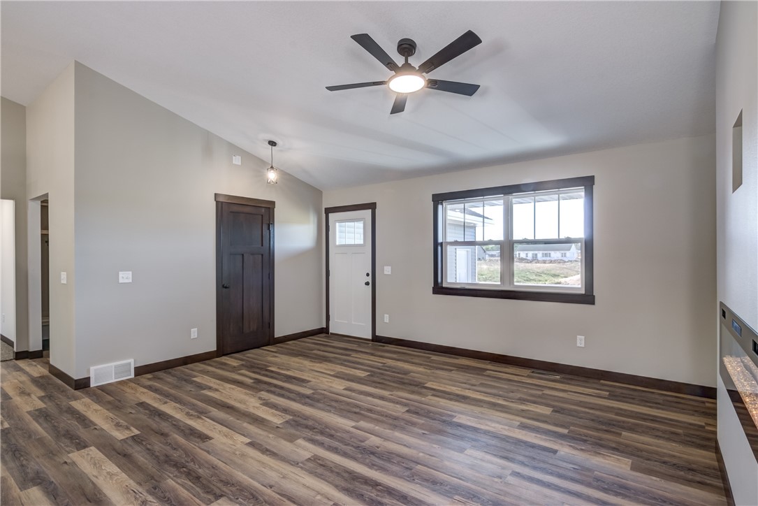 3619-114th-Chippewa-Falls-WI-54729-2