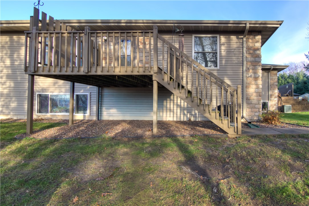 3635 Oak Tree Lane Eau Claire WI 54701