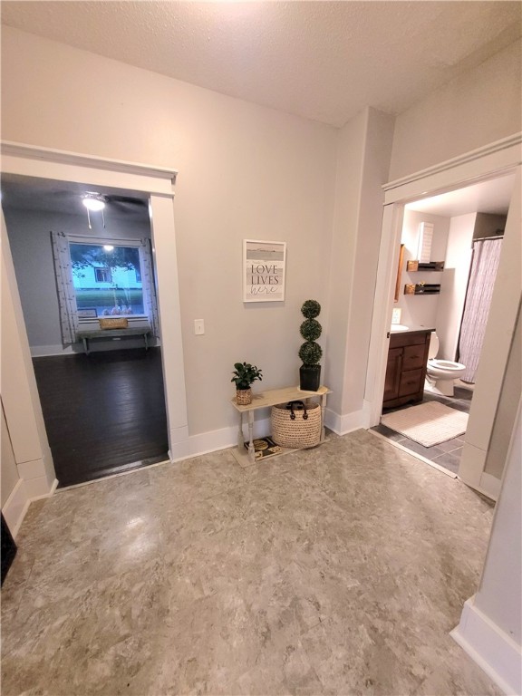 400-Oak-Neillsville-WI-54456-2