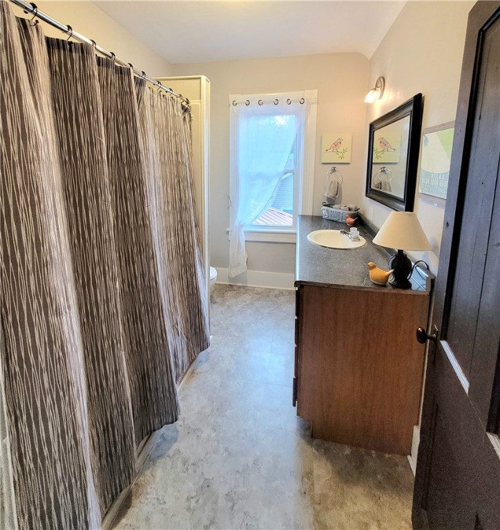 400-Oak-Neillsville-WI-54456-6