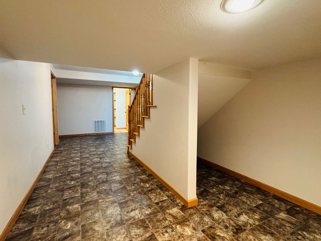 405-Diamond-Ridgeland-WI-54763-6