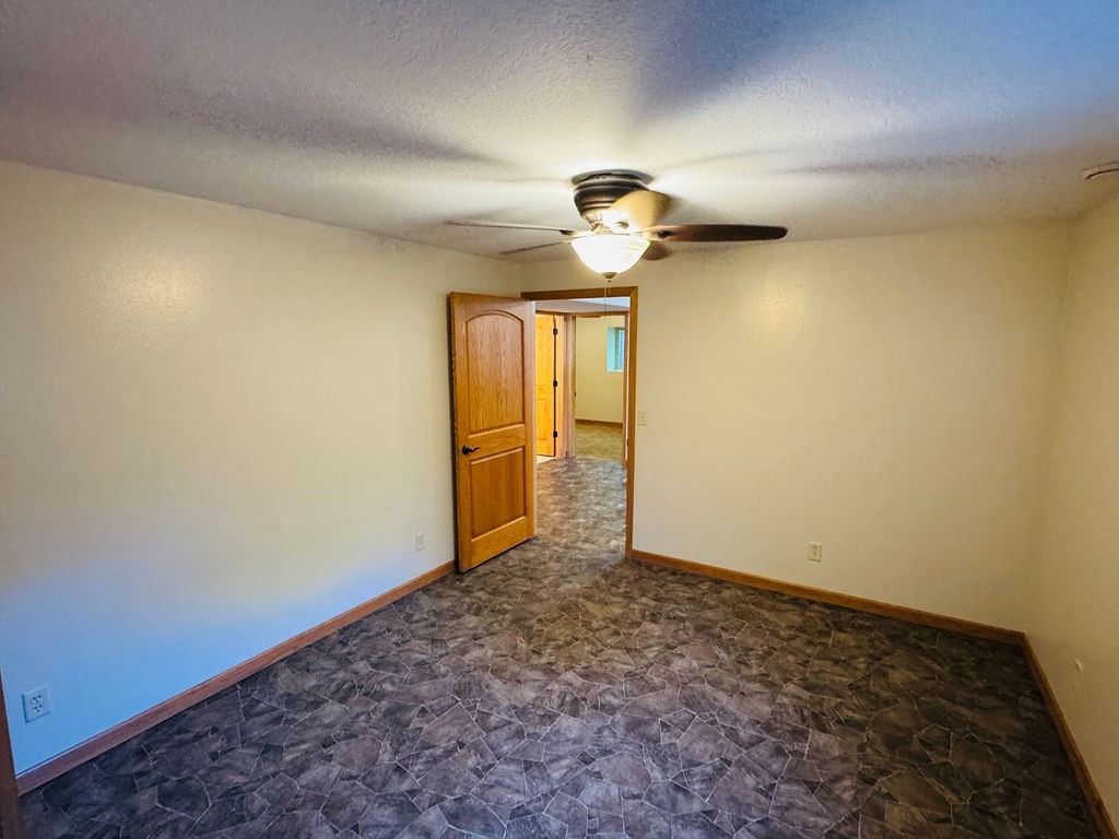 405-Diamond-Ridgeland-WI-54763-7