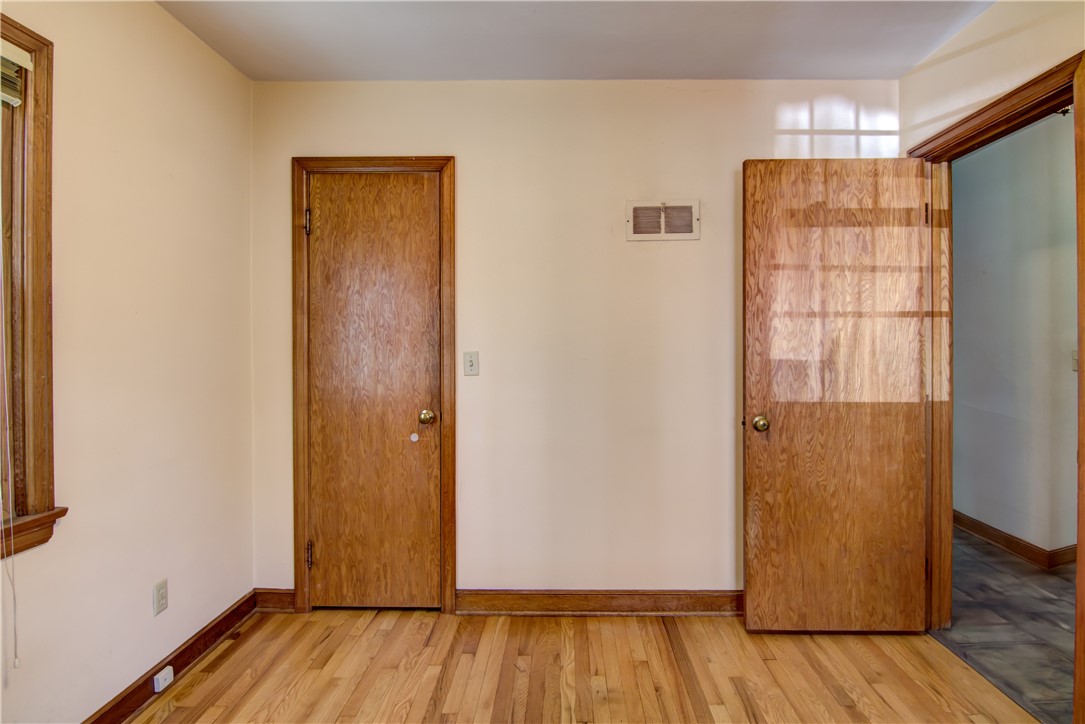 422-Roosevelt-Eau-Claire-WI-54701-1