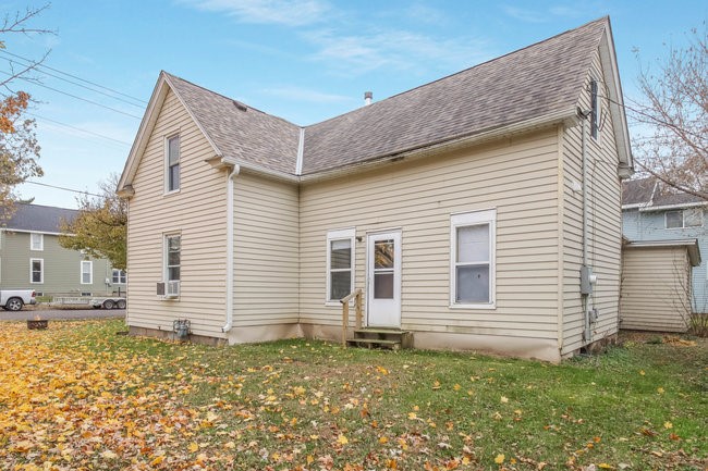 424-6th-Eau-Claire-WI-54703-3