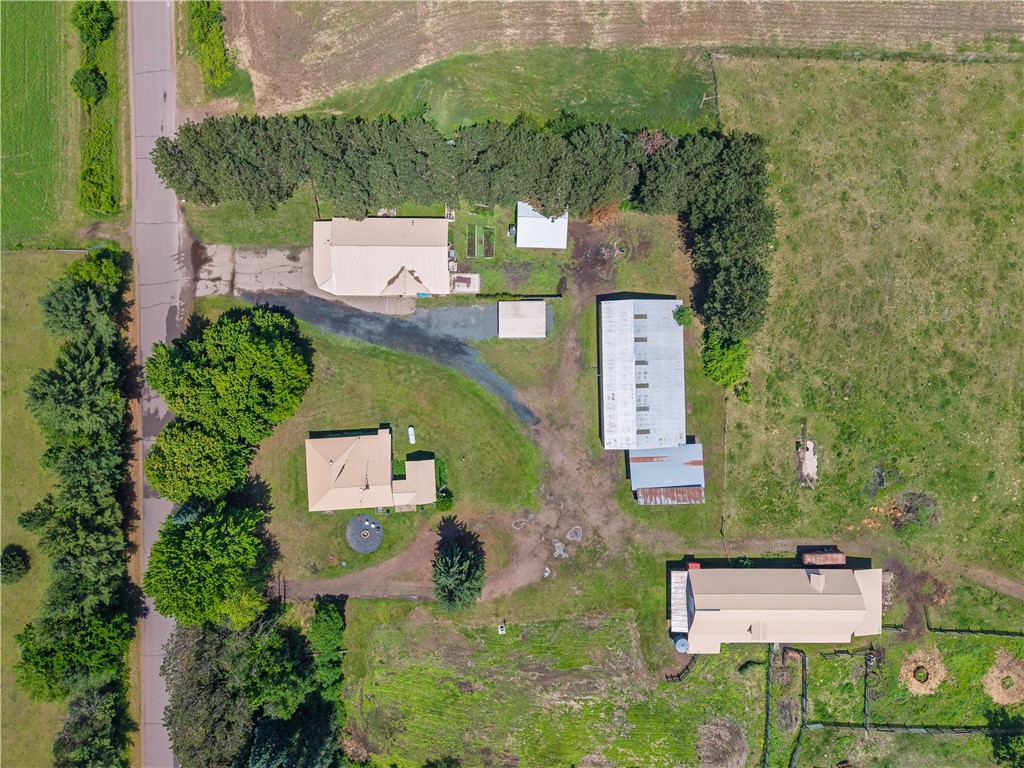 4271-220th-Cadott-WI-54727-6