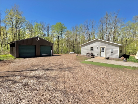 Residentialhouse for sale picture with an address of  4607N Koeppler Road in Ojibwa and a list price of 249000