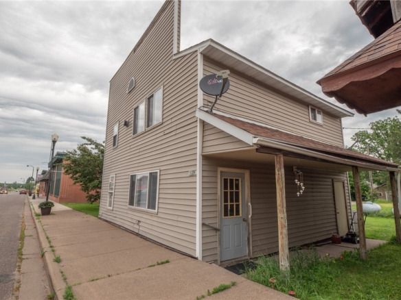 Residentialhouse for sale picture with an address of  5138N Main Street in Winter and a list price of 129000