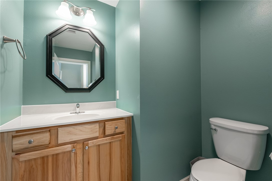 5221-Stonewood-Eau-Claire-WI-54703-5