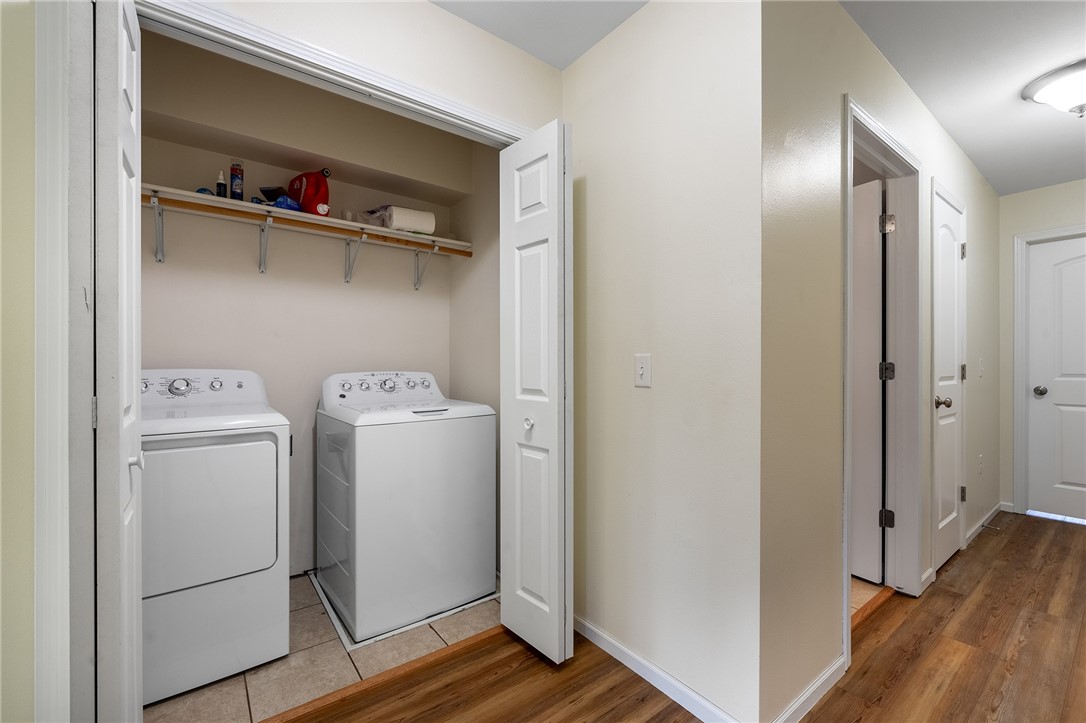 5221-Stonewood-Eau-Claire-WI-54703-7